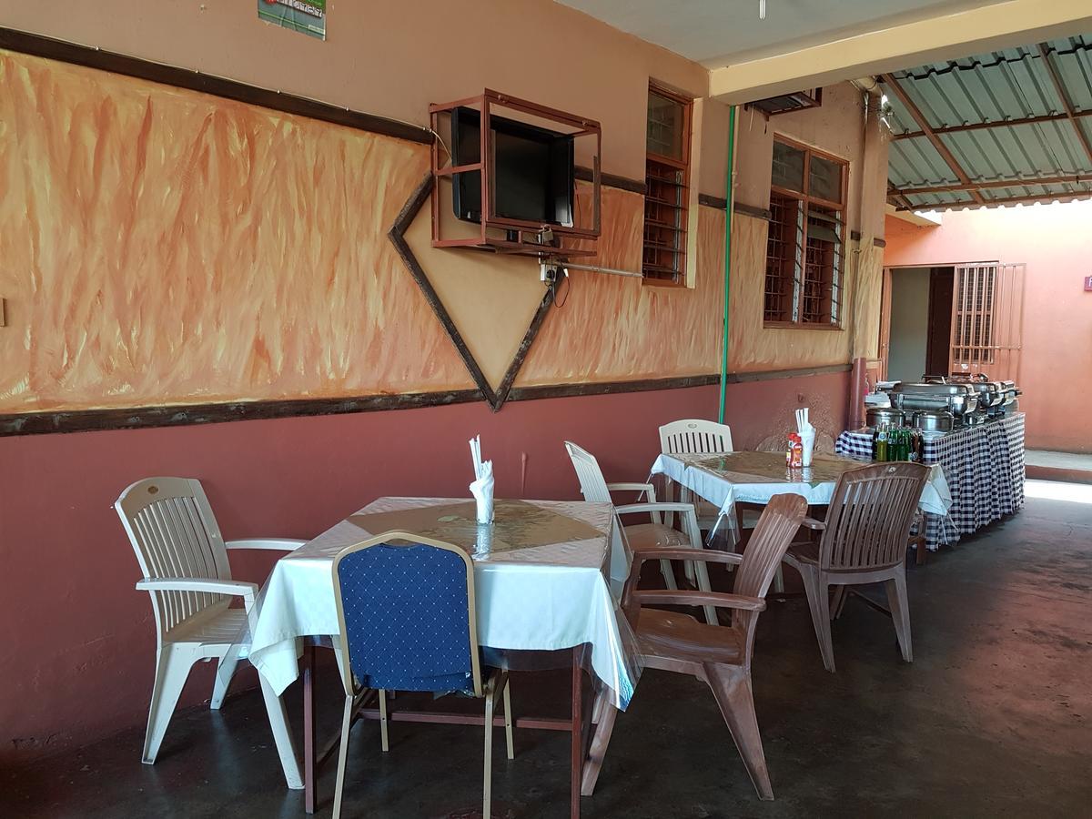 Melvic Inn キスム エクステリア 写真